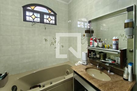 Banheiro Suíte de casa à venda com 4 quartos, 200m² em Jardim Baroneza, Campinas