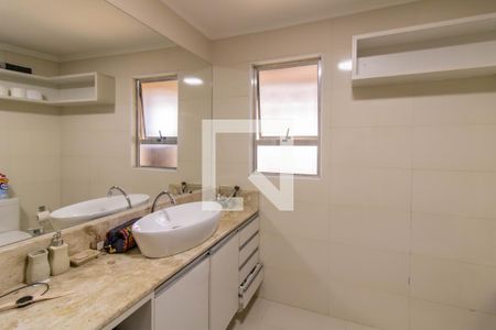 Suíte de casa à venda com 3 quartos, 220m² em Jardim Cocaia, Guarulhos