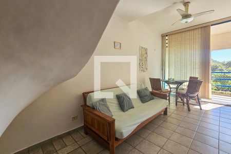 Sala de apartamento para alugar com 2 quartos, 68m² em Jardim Las Palmas, Guarujá