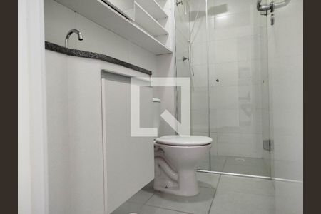 Banheiro de apartamento para alugar com 1 quarto, 30m² em Parque São Jorge, São Paulo