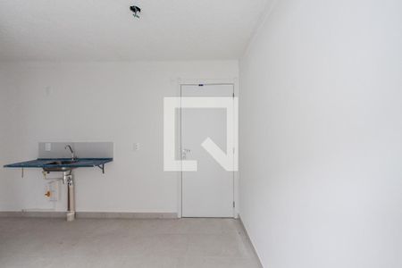 Casa à venda com 2 quartos, 33m² em Parque Industrial Tomas Edson, São Paulo