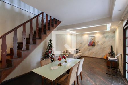 Sala 1 de casa à venda com 2 quartos, 220m² em Novo Glória, Belo Horizonte