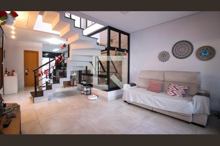 Casa à venda com 3 quartos, 125m² em Vila Nova Pauliceia, São Paulo