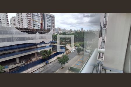 Vista de apartamento à venda com 2 quartos, 56m² em Cerâmica, São Caetano do Sul