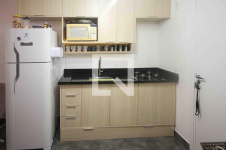 Cozinha e Área de Serviço de apartamento à venda com 2 quartos, 33m² em Vila Graciosa, São Paulo