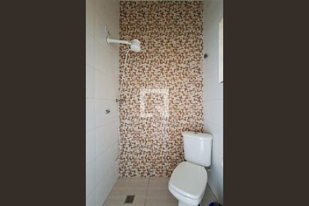 Banheiro de kitnet/studio para alugar com 0 quarto, 28m² em Cidade Ocian, Praia Grande