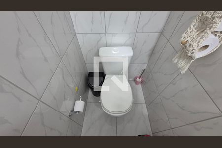 Lavabo de casa à venda com 3 quartos, 111m² em Vila Vitória, Santo André