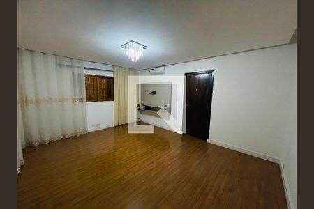 Quarto 1 de casa para alugar com 4 quartos, 460m² em Jardim Presidente Dutra, Guarulhos