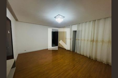 Quarto 1 de casa para alugar com 4 quartos, 460m² em Jardim Presidente Dutra, Guarulhos