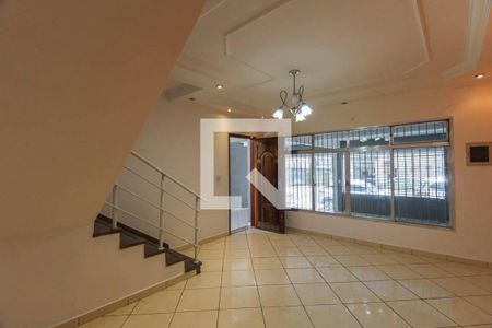 Sala de casa para alugar com 4 quartos, 240m² em Jardim Santa Adelia, São Paulo