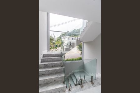 Corredor de casa de condomínio à venda com 4 quartos, 570m² em Tamboré, Santana de Parnaíba