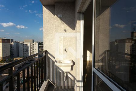 Varanda de kitnet/studio à venda com 1 quarto, 27m² em Vila Carrão, São Paulo