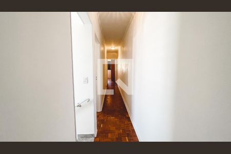 Corredor de casa à venda com 4 quartos, 350m² em Vila Amélia, São Paulo