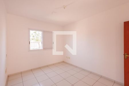 Suíte de apartamento para alugar com 2 quartos, 78m² em Parque Santo Antonio, Taubaté