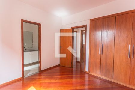 Suíte de apartamento para alugar com 3 quartos, 108m² em Funcionários, Belo Horizonte