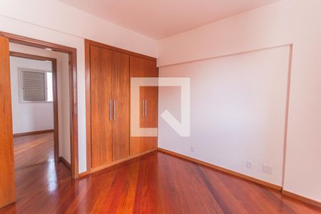 Suíte de apartamento para alugar com 3 quartos, 108m² em Funcionários, Belo Horizonte