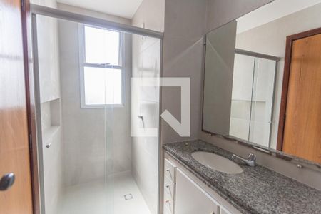 Banheiro da Suíte de apartamento para alugar com 3 quartos, 108m² em Funcionários, Belo Horizonte