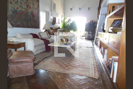 Casa à venda com 3 quartos, 301m² em Jardim Vitoria Regia (Zona Oeste), São Paulo