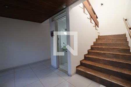 Sala 1 de casa para alugar com 4 quartos, 500m² em Jardim Recreio, Ribeirão Preto