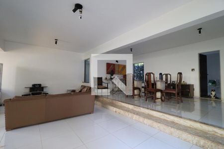 Sala 2 de casa para alugar com 4 quartos, 500m² em Jardim Recreio, Ribeirão Preto