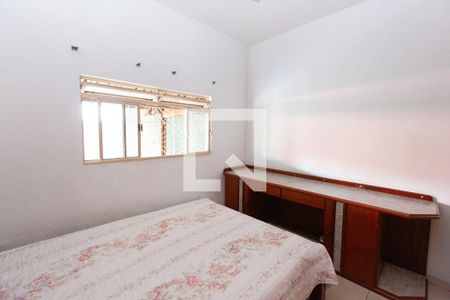 Casa para alugar com 3 quartos, 360m² em Flamengo, Contagem