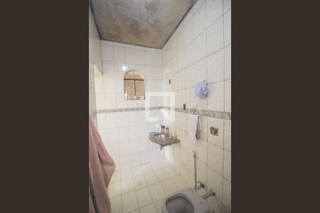 Banheiro da Suíte de casa à venda com 4 quartos, 130m² em Fonte Grande, Contagem