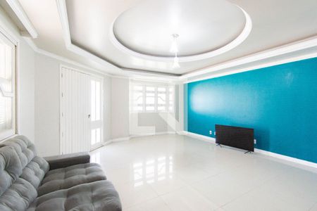 Casa à venda com 4 quartos, 300m² em Mathias Velho, Canoas