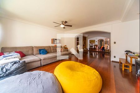 Sala de casa para alugar com 4 quartos, 540m² em Vila Alice, Santo André