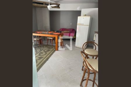 Sala de kitnet/studio para alugar com 1 quarto, 34m² em Lagoa da Conceição, Florianópolis