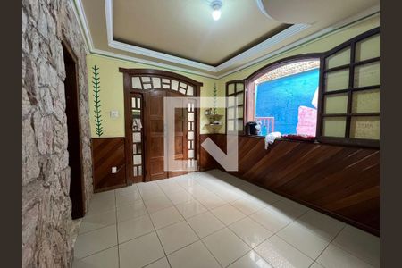 Casa para alugar com 3 quartos, 300m² em Sagrada Família, Belo Horizonte