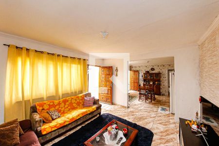 Casa para alugar com 2 quartos, 180m² em Jardim das Rosas (zona Leste I), São Paulo