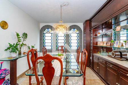 Sala 2 de casa para alugar com 6 quartos, 480m² em Alto Caiçaras, Belo Horizonte