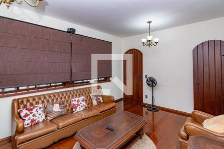Sala 1 de casa para alugar com 6 quartos, 480m² em Alto Caiçaras, Belo Horizonte