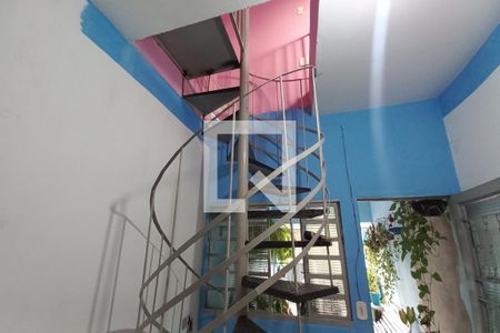 Escada de casa à venda com 5 quartos, 250m² em Jardim do Lago, Campinas