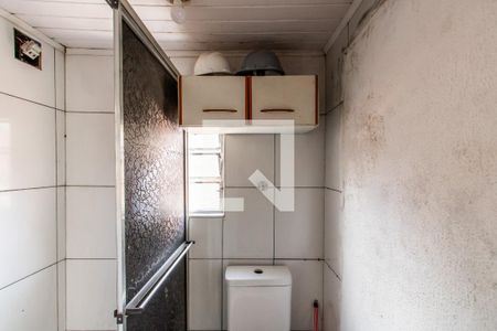 Banheiro de casa para alugar com 1 quarto, 35m² em Parque Boturussu, São Paulo