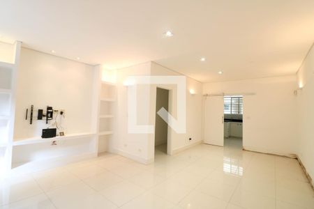 Casa para alugar com 3 quartos, 200m² em Brooklin, São Paulo