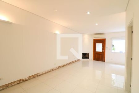 Casa para alugar com 3 quartos, 200m² em Brooklin, São Paulo