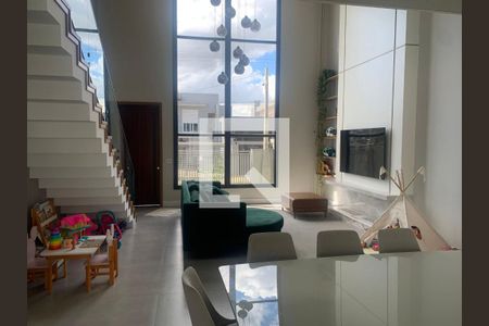 Sala de casa à venda com 3 quartos, 225m² em Igara, Canoas