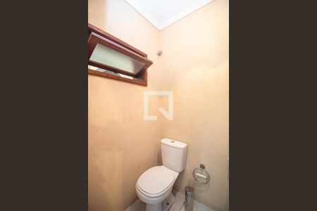 Banheiro de casa para alugar com 5 quartos, 400m² em Ipanema, Porto Alegre