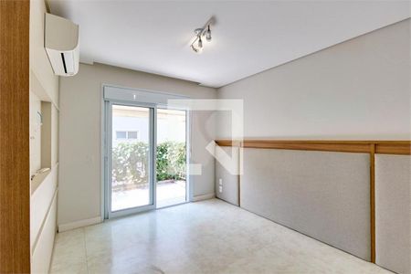 Casa à venda com 4 quartos, 152m² em Santo Amaro, São Paulo