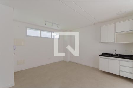 Sala/Cozinha de casa de condomínio à venda com 2 quartos, 103m² em Cambuci, São Paulo