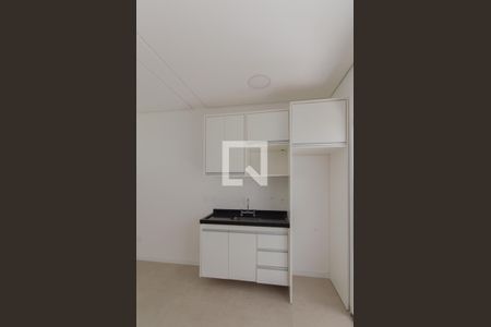 Sala/Cozinha de casa de condomínio à venda com 2 quartos, 103m² em Cambuci, São Paulo