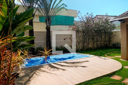 Jardim de casa de condomínio para alugar com 3 quartos, 300m² em Jardins Mônaco, Aparecida de Goiânia