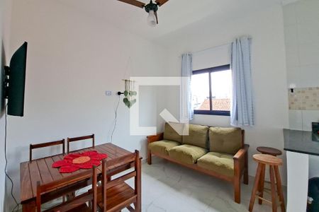 Sala de casa de condomínio para alugar com 2 quartos, 50m² em Vila Caiçara, Praia Grande