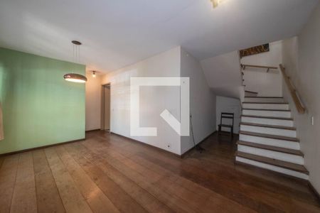 Casa à venda com 3 quartos, 160m² em Vila Cordeiro, São Paulo