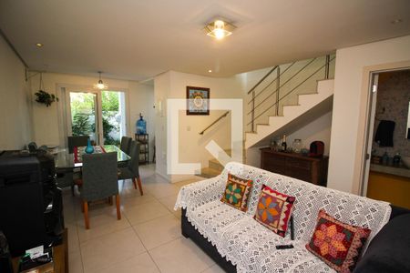 Sala de casa à venda com 4 quartos, 215m² em Jardim Isabel, Porto Alegre