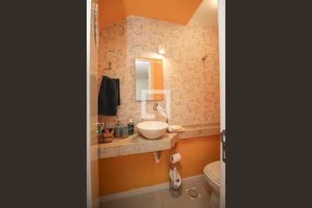 Lavabo de casa à venda com 4 quartos, 215m² em Jardim Isabel, Porto Alegre