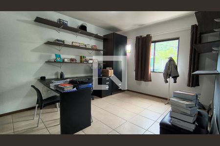 Suíte 1 de casa de condomínio para alugar com 4 quartos, 360m² em Vargem Pequena, Rio de Janeiro