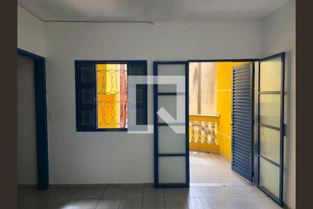 Quarto 01 com varanda de casa para alugar com 2 quartos, 80m² em Parque Continental, Guarulhos