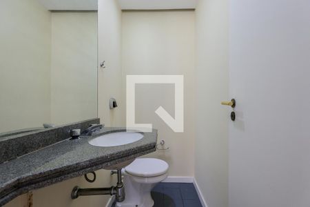 Lavabo de apartamento para alugar com 3 quartos, 125m² em Vila Suzana, São Paulo